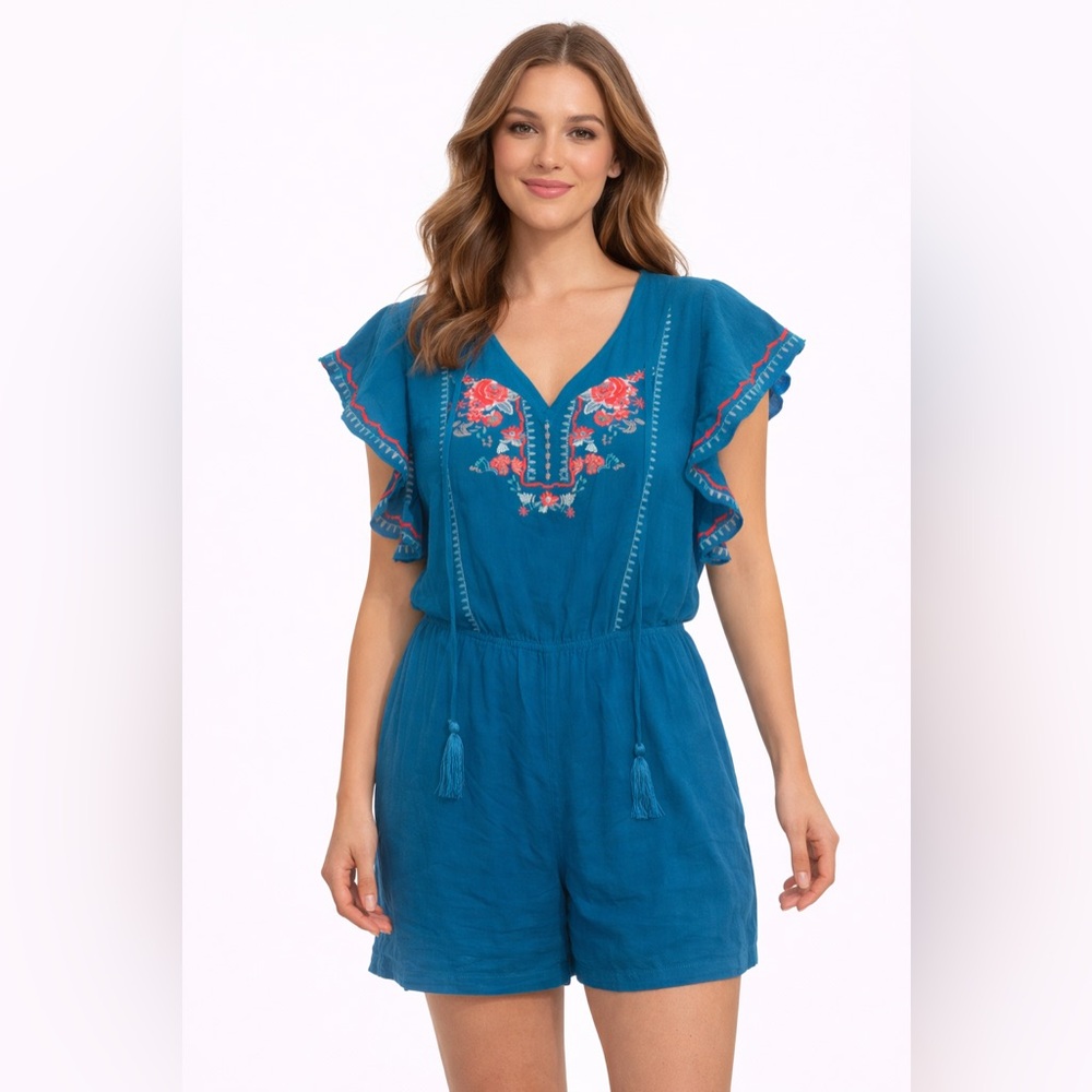 En CrΓ¨me Size XLβ Blue Romper with Embroidered Floral Design Ruffle Top